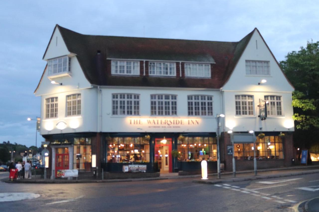 Grade I Listed Luxury Apartment In Hertfordshire Ware Ngoại thất bức ảnh