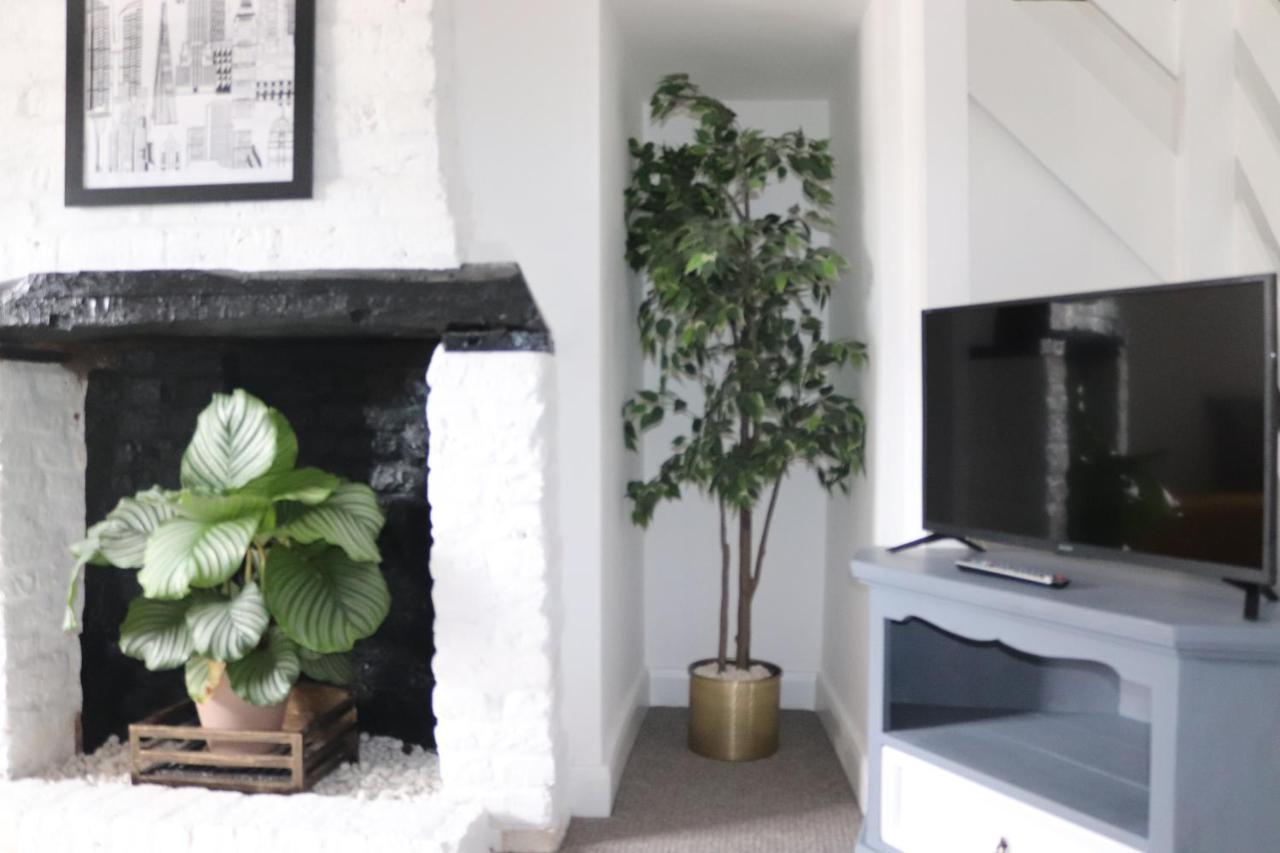Grade I Listed Luxury Apartment In Hertfordshire Ware Ngoại thất bức ảnh